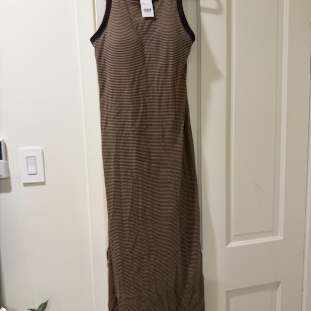 Uniqlo Sleeveless Brown Striped Maxi Dress with built in bra